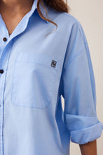 Load image into Gallery viewer, Peta Shirt Organic cotton poplin sky  Blue. Ceres Life