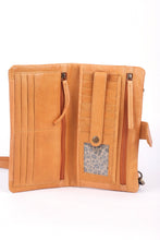Load image into Gallery viewer, BL-38 Slash Leather bag Camel