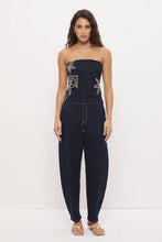 Load image into Gallery viewer, cora Denim Barrel Leg Jean