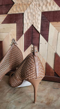 Load image into Gallery viewer, Mollini - Bolie, Tan Mesh/Leather