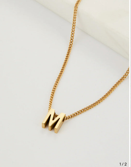 Zafino Letter Necklace letter M
