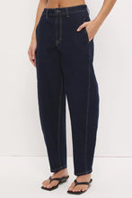 Load image into Gallery viewer, cora Denim Barrel Leg Jean