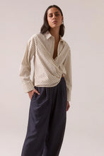 Load image into Gallery viewer, Taven Shirt Latte Stripe