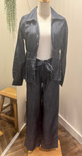 Load image into Gallery viewer, Ziggy Denim Ruched shirt