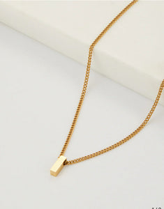 Zafino Letter Necklace letter I