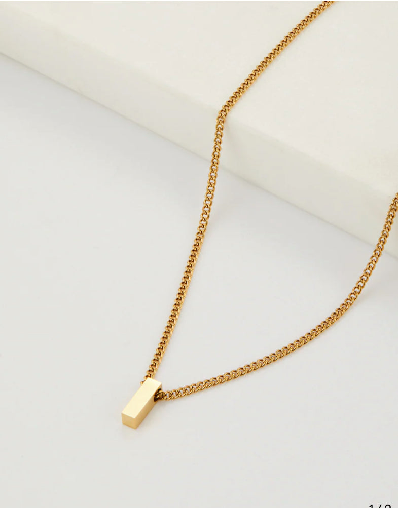Zafino Letter Necklace letter I