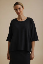 Load image into Gallery viewer, Retreat Cotton Twist Tee Pullover, Deep Ocean