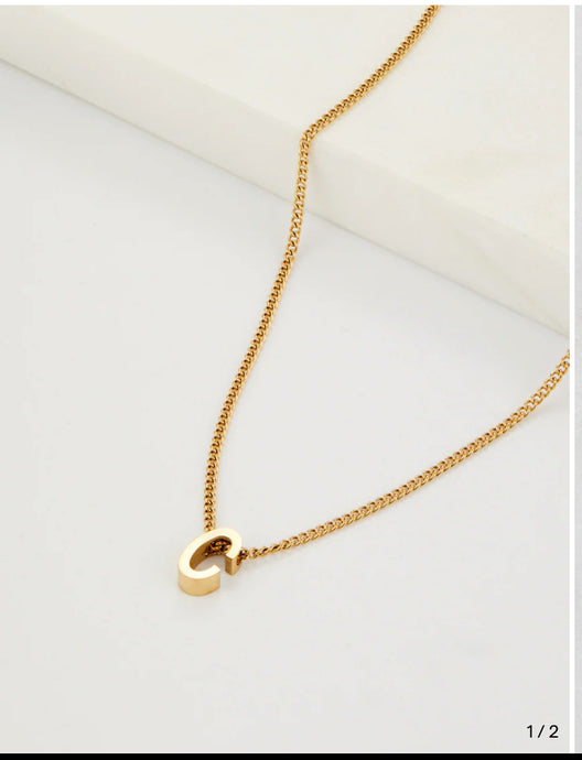 Zafino Letter Necklace letter c