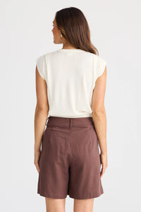 Eden Short, Chocolate