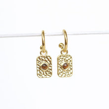 Load image into Gallery viewer, Love Lunamei Courage Earings Gold