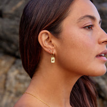Load image into Gallery viewer, Love Lunamei Courage Earings Gold
