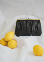 Load image into Gallery viewer, Hobo &amp; Hatch - Alice Clutch, Noir
