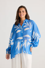 Load image into Gallery viewer, Holiday Collective - Cliffside Shirt, Passion Flower