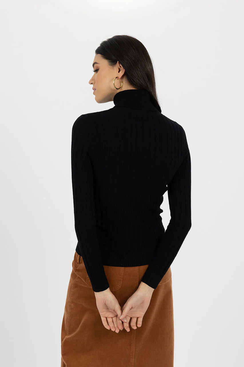 Ines Skivvy in Black Ines Skivvy in Black