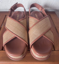 Load image into Gallery viewer, Paula - Natural/Tan Leather