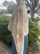 Load image into Gallery viewer, La Calet Blouse, Cream