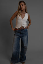 Load image into Gallery viewer, Thompson Knit Vest Milk