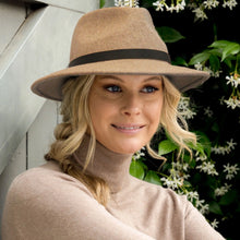 Load image into Gallery viewer, RW170 Mix Ivory   Wool felt fedora