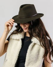 Load image into Gallery viewer, RW180 DK Green Leura Fedora Wool felt