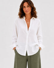 Load image into Gallery viewer, Boyfreind white linen blouse