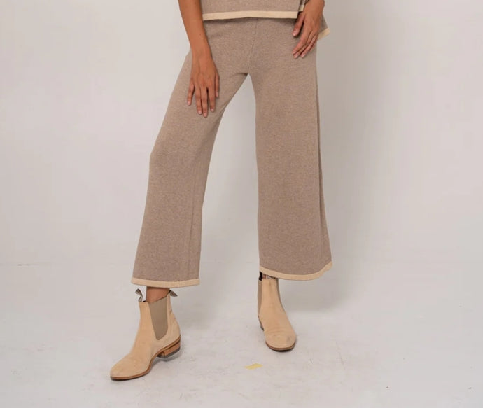 Amira Collective - Remi Pant, Oatmeal