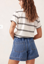 Load image into Gallery viewer, Darcey Denim Shorts Indigo Wash