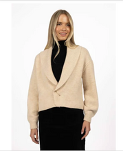 Load image into Gallery viewer, Liana Cardi, Oat