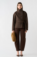 Load image into Gallery viewer, Incline jacket Chocolate  Esmaee