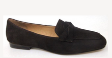 Load image into Gallery viewer, Marcee. Chocolate  Sued  Top End  shoe