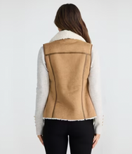 Load image into Gallery viewer, Dylan Vest, Tan